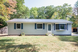 1136 Penacook Rd, Contoocook, NH 03229