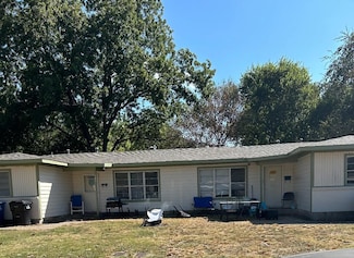 121 Vandenburg Dr, Denison, TX 75020