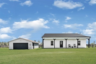 9811 County Road 171, Liverpool, TX 77577
