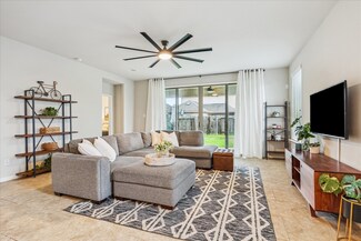 2727 Osprey Ln, Pearland, TX 77581