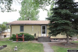 220 Amoretti St, Thermopolis, WY 82443