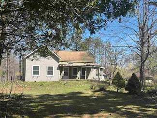 4445 Howard Rd, Petoskey, MI 49770