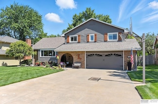 21280 Harney St, Elkhorn, NE 68022