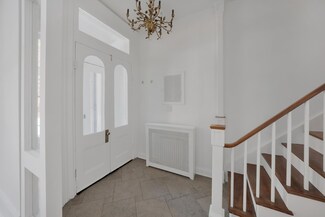 106 S Elliott Place, Brooklyn, NY 11217