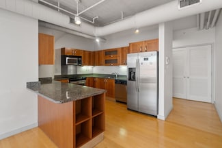 210 South St Unit 93, Boston, MA 02111