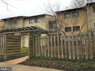 5715 Harpers Farm Rd Unit C, Columbia, MD 21044