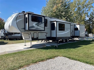 831 S Main St, Au Gres, MI 48703