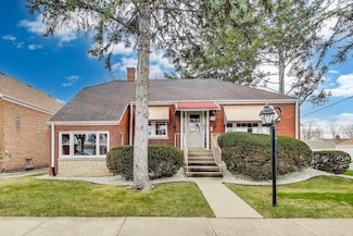 2359 S 9th Ave, Riverside, IL 60546