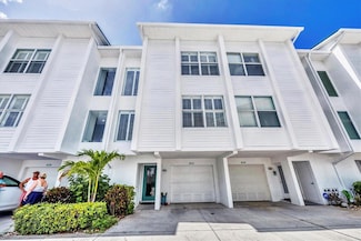 8234 Harborside Cir, Englewood, FL 34224