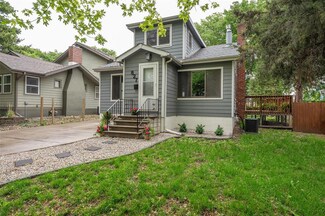 827 40th Place, Des Moines, IA 50312