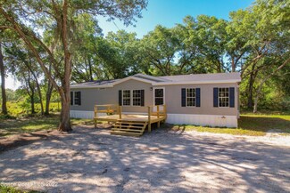 4790 Lloyd St, Mims, FL 32754