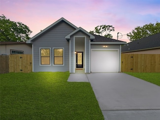 314 E Republic Ave, Baytown, TX 77520