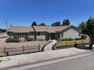 434 Oak Ave, Greenfield, CA 93927