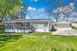 100 SE 6th St, Grimes, IA 50111