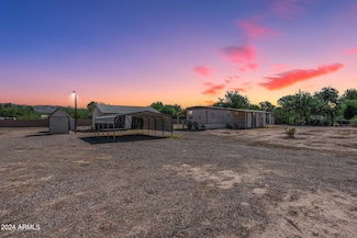 4949 N Cholla St, Winkelman, AZ 85192