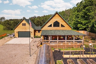 8406 S Shire Rd, Vanderbilt, MI 49795