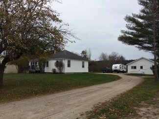 11 E Schoodic Dr, Gouldsboro, ME 04607