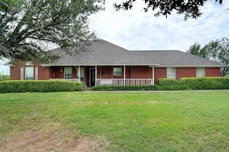 6813 Gregg Rd, Krum, TX 76249