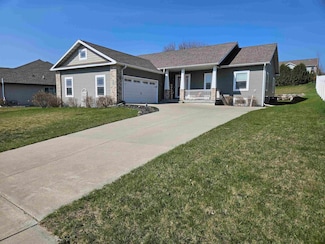 212 Chapel Hill Dr, Johnson Creek, WI 53038