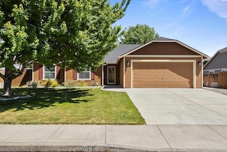 5168 Chris St, West Richland, WA 99353