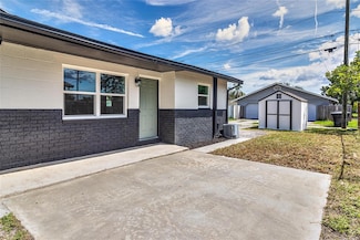 510 91st Ave N, St. Petersburg, FL 33702