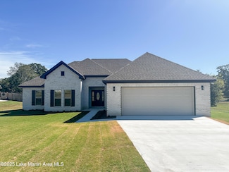 63 Noles Dr, Tallassee, AL 36078