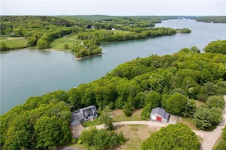 81 Bryer's Cir, Boothbay, ME 04537