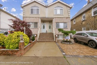 49 van Riper St, Staten Island, NY 10302