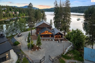 14318 N Waters Edge Ct, Hayden, ID 83835