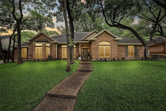 9604 Oak Springs Dr, Woodway, TX 76712