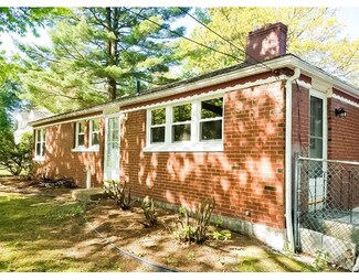 1690 Parker St, Springfield, MA 01128