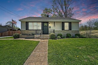 2 Lookout Ave, Valley Park, MO 63088