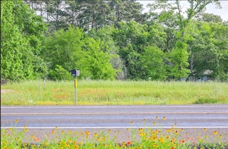 4669 Texas 105, Navasota, TX 77868