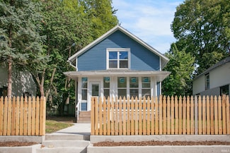 817 E Dayton St, South Bend, IN 46613