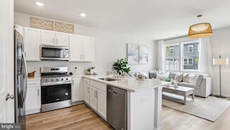 220 Hermosa Dr, Egg Harbor Township, NJ 08234
