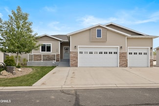 3619 Augusta Place, Bismarck, ND 58503
