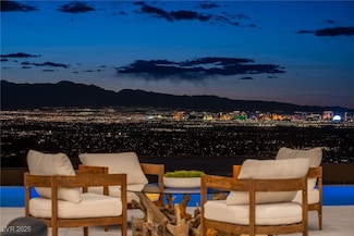 667 Palisade Rim Dr, Henderson, NV 89012