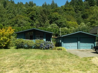 382 E Alsea Riviera Dr, Tidewater, OR 97390