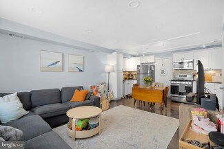703 S Randolph St, Philadelphia, PA 19147