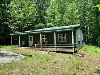 1034 E Deuchers Rd, Leavenworth, IN 47137