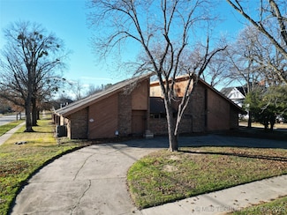 141 G St SW, Ardmore, OK 73401