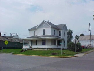 109 N Columbus St, Somerset, OH 43783