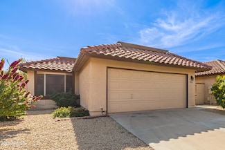 5219 E Half Moon Dr, Phoenix, AZ 85044