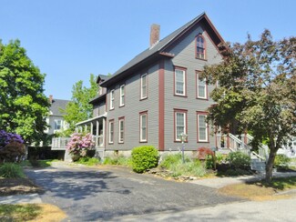16 Grove St, Concord, NH 03301