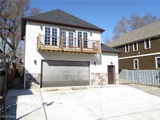 2160 W 40th Place, Cleveland, OH 44113