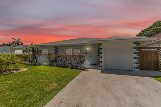 806 NE 4th St, Hallandale Beach, FL 33009