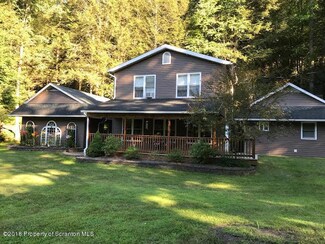 716 Sutton Creek Rd, Harding, PA 18643
