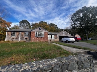 1823 Meridian St, Fall River, MA 02720