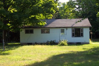2196 N M-33 Hwy, Cheboygan, MI 49721