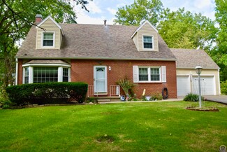 1935 SW Wayne Ave, Topeka, KS 66604